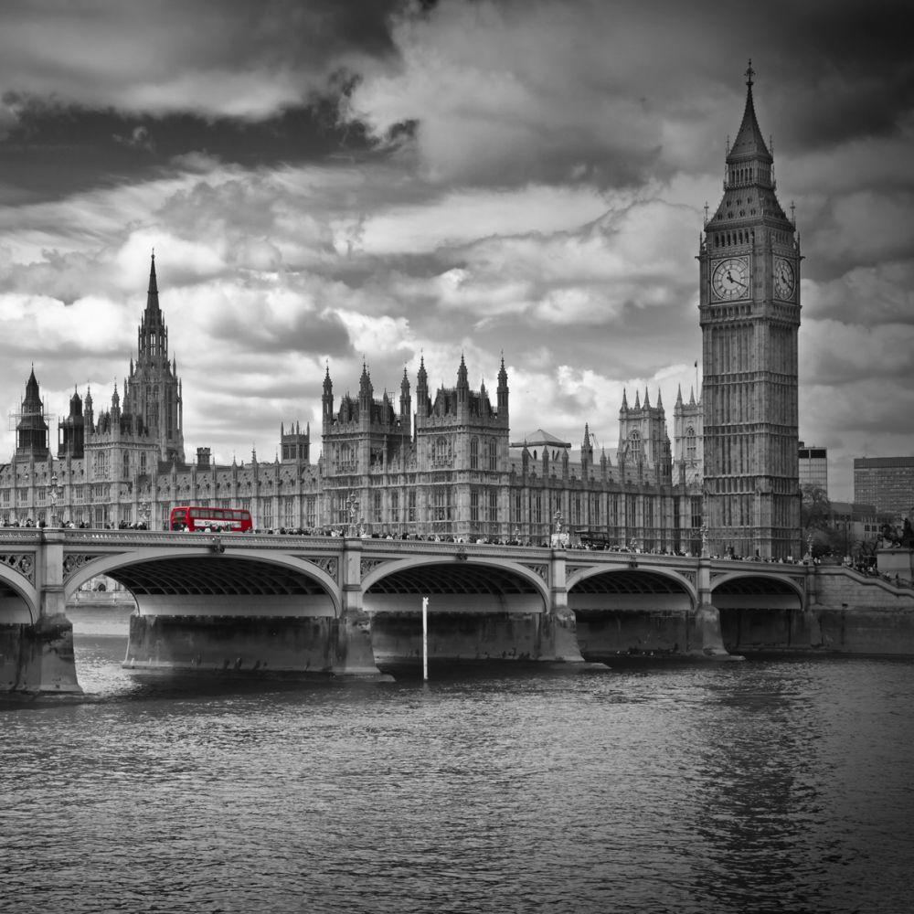 London Houses of Parliament and Red Buses